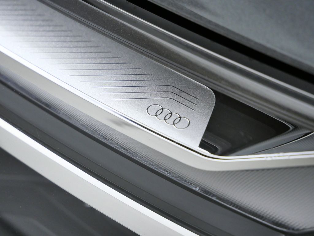 Thumbnail: 2023 Audi Q5 - 5