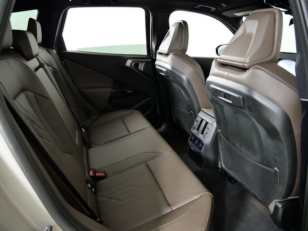 Thumbnail: 2026 BMW X3 - 25