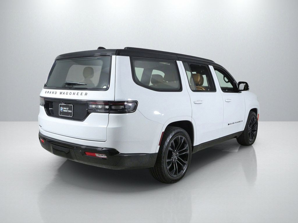 Thumbnail: 2023 Jeep Grand Wagoneer - 9