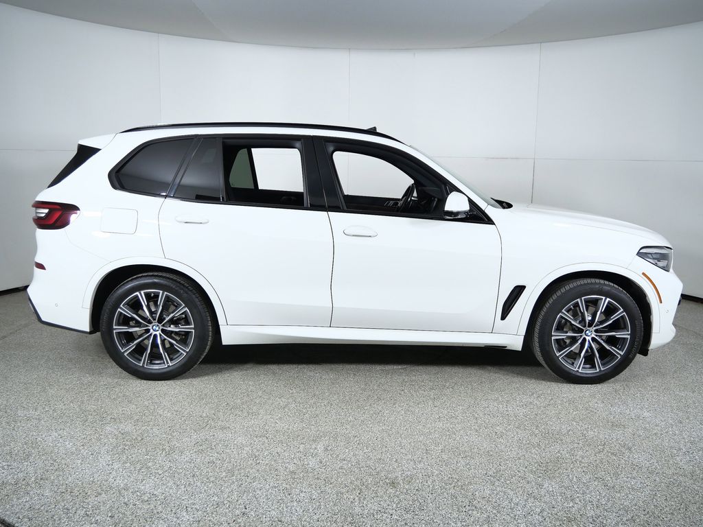 Thumbnail: 2022 BMW X5 - 9