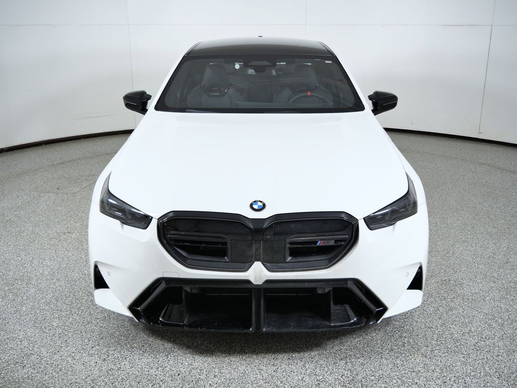 Thumbnail: 2026 BMW M5 - 16