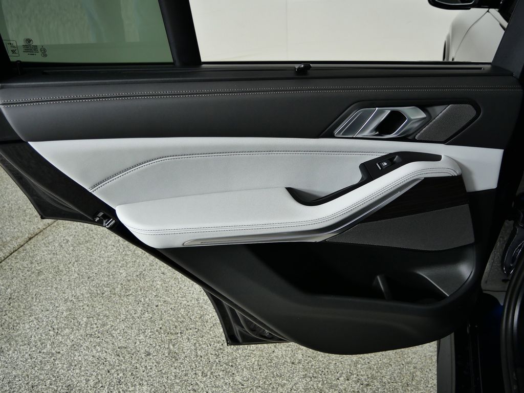 Thumbnail: 2026 BMW X5 - 31