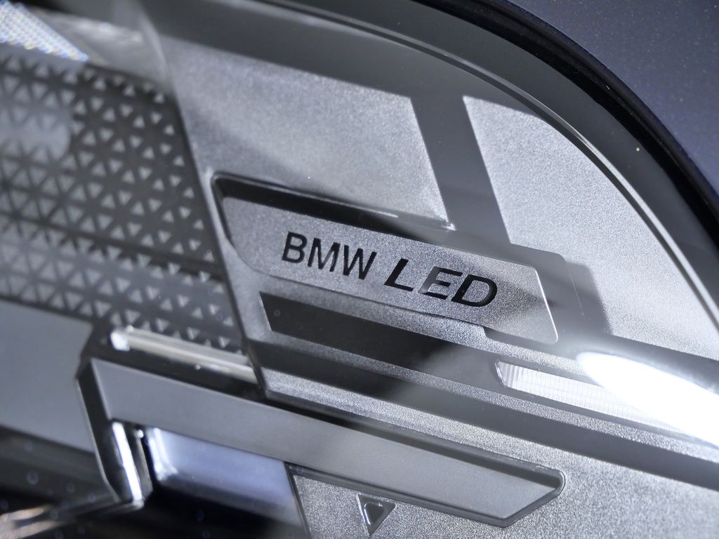 Thumbnail: 2026 BMW X5 - 4