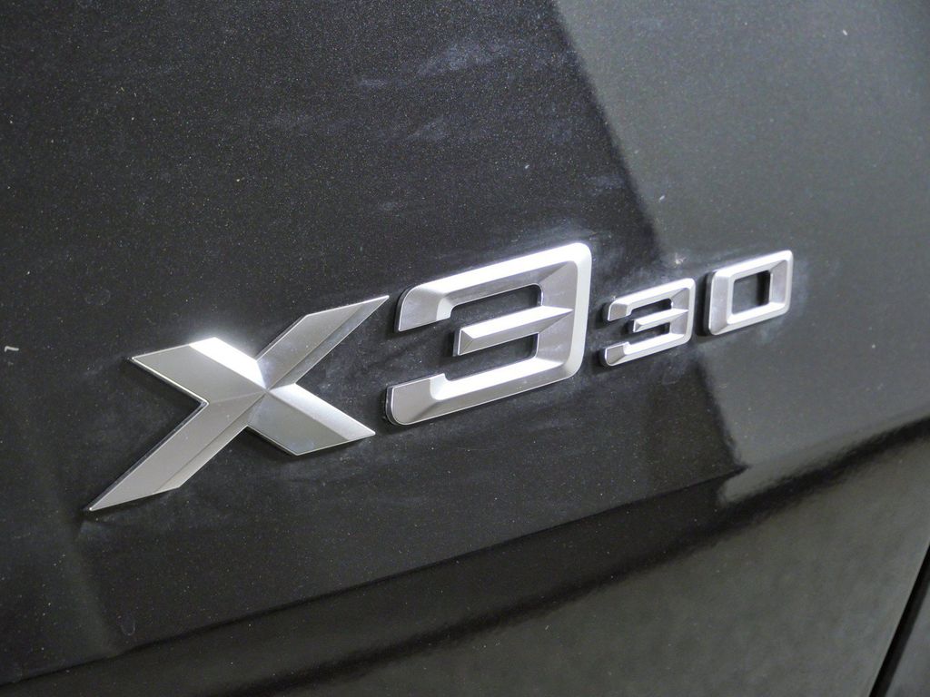 Thumbnail: 2026 BMW X3 - 12