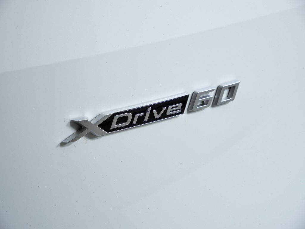 Thumbnail: 2026 BMW iX - 12