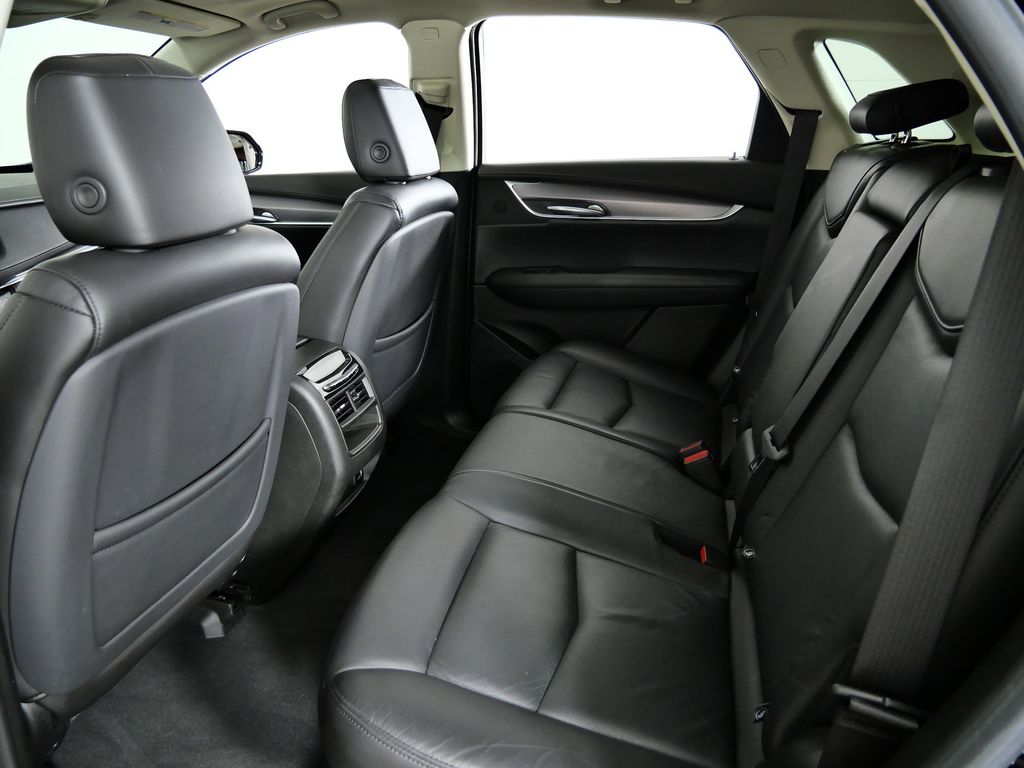 Thumbnail: 2018 Cadillac XT5 - 31