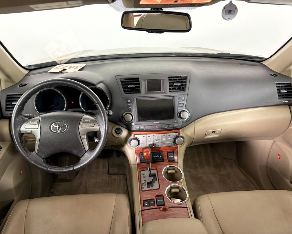 Thumbnail: 2010 Toyota Highlander - 8