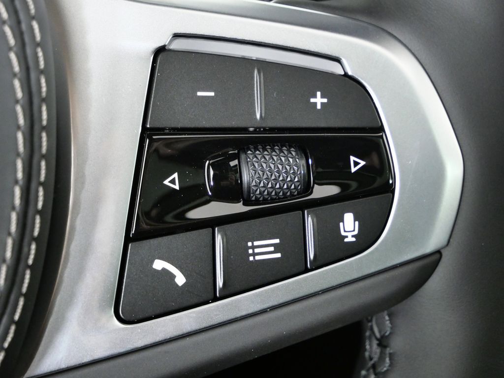 Thumbnail: 2026 BMW X5 - 42