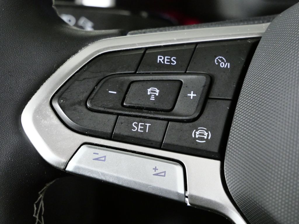 Thumbnail: 2023 Volkswagen Atlas - 40