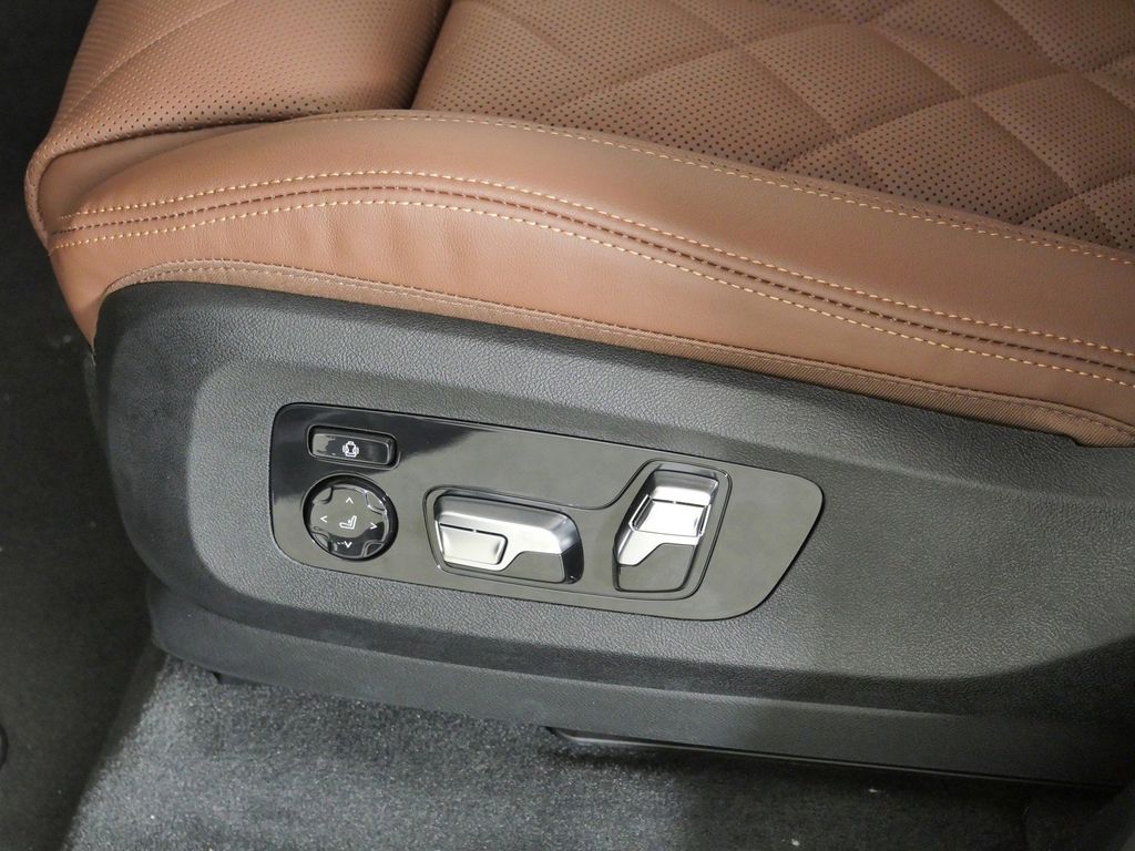 Thumbnail: 2026 BMW X5 - 39