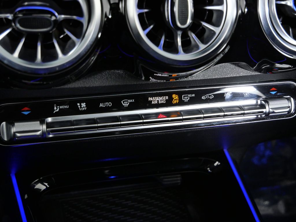 Thumbnail: 2022 Mercedes-Benz EQB - 47