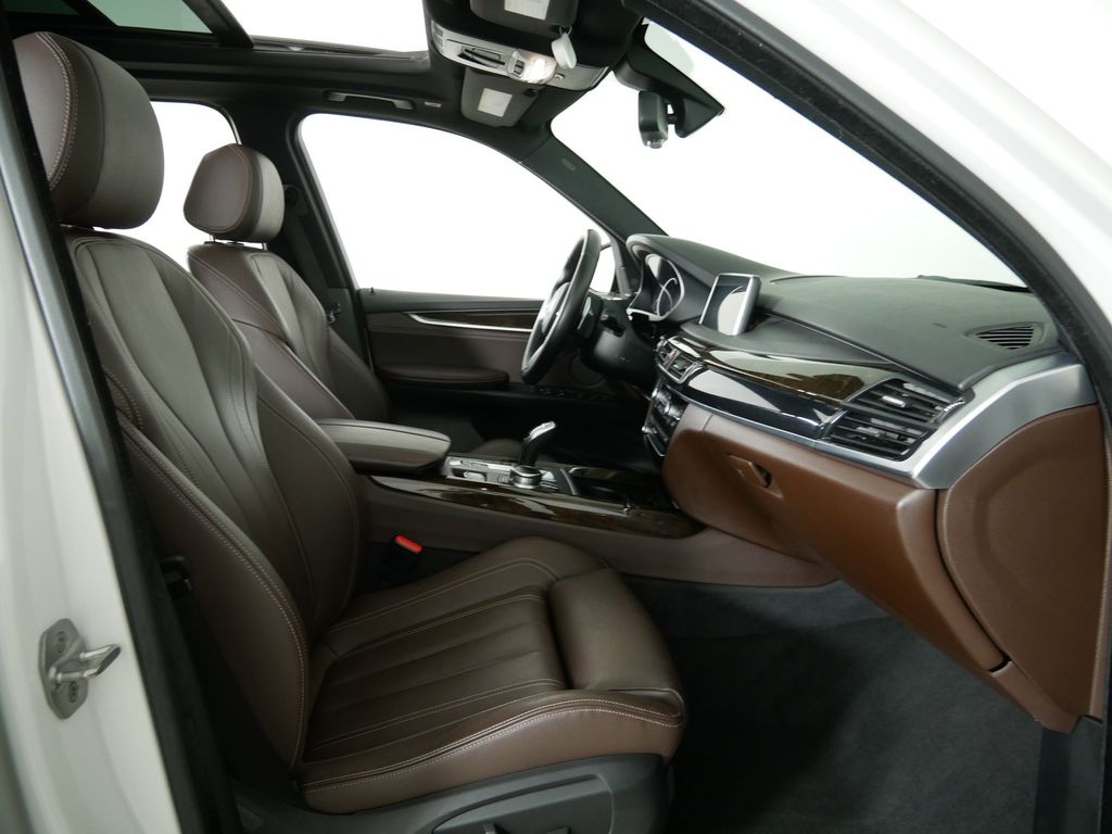 Thumbnail: 2018 BMW X5 - 21