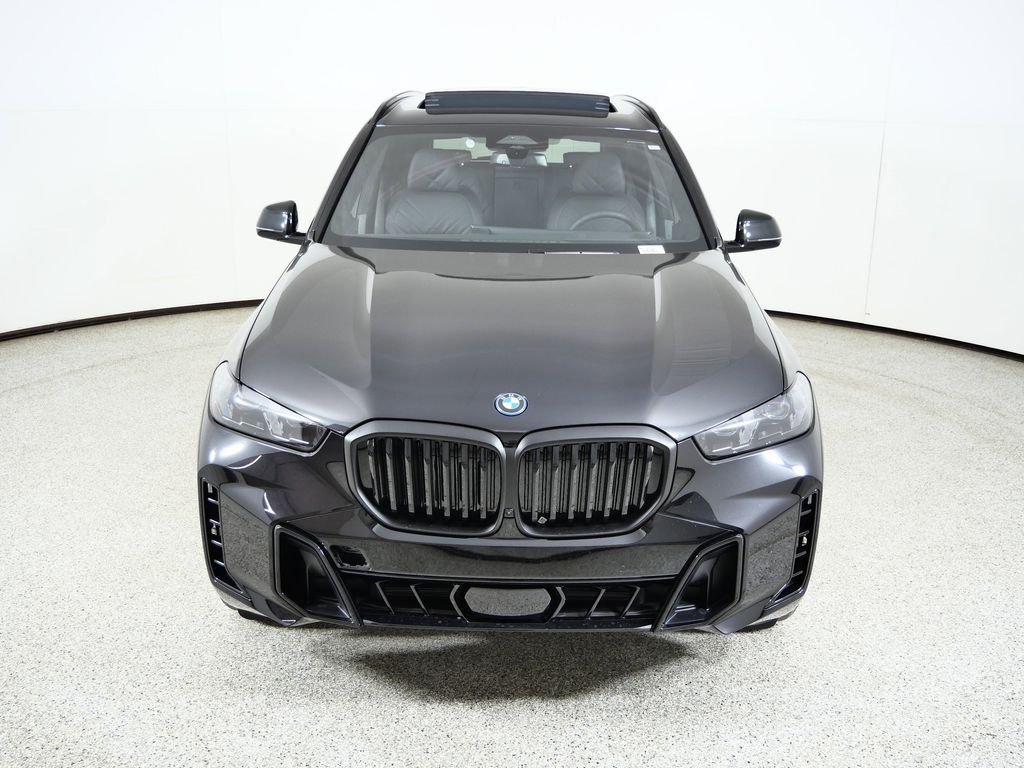 Thumbnail: 2026 BMW X5 - 16