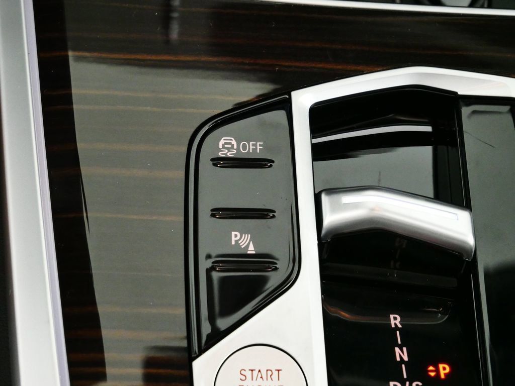 Thumbnail: 2026 BMW X5 - 45