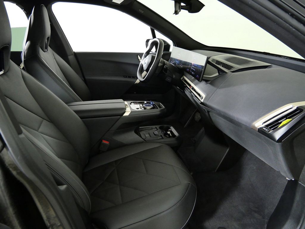 Thumbnail: 2025 BMW iX - 26