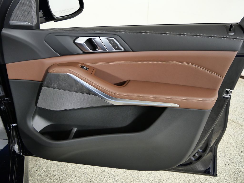 Thumbnail: 2026 BMW X5 - 19