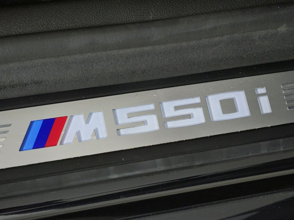 Thumbnail: 2019 BMW 5 Series - 24