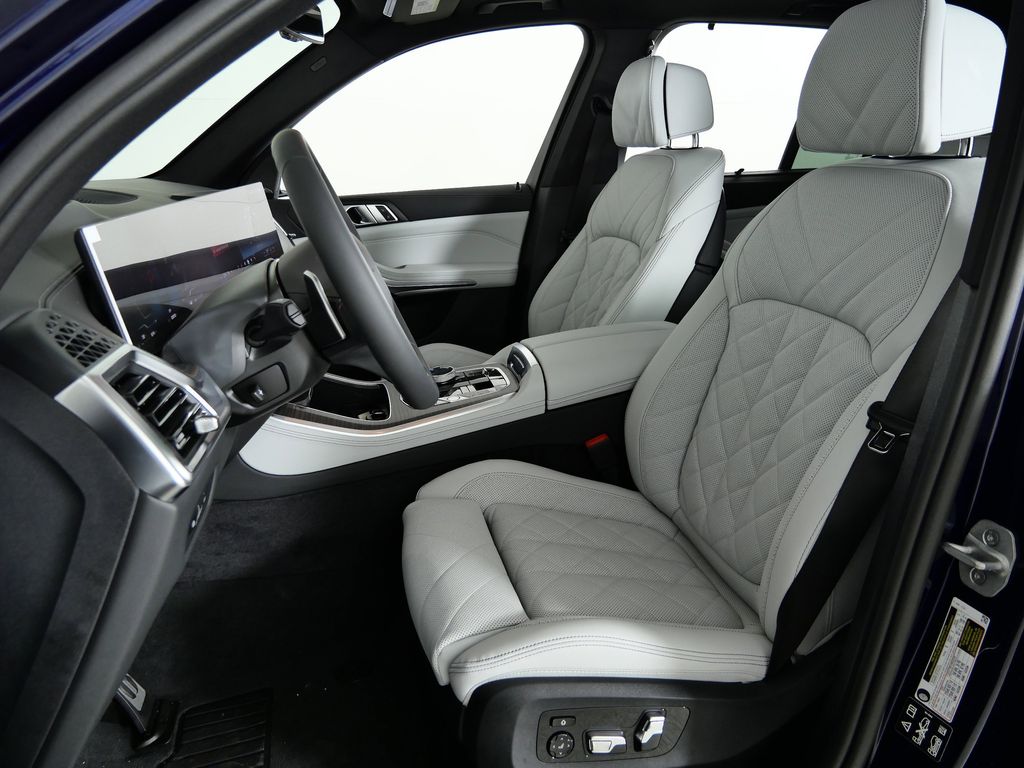 Thumbnail: 2026 BMW X5 - 36