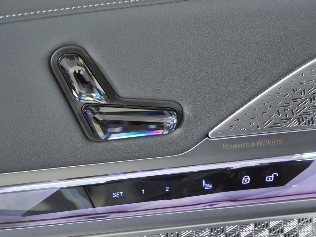 Thumbnail: 2023 BMW 7 Series - 41