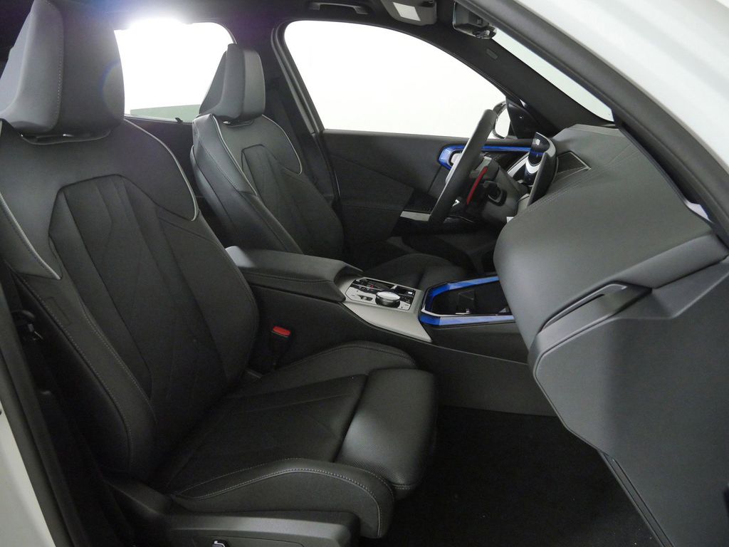 Thumbnail: 2026 BMW X3 - 22