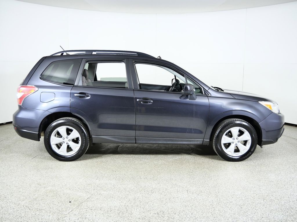 Thumbnail: 2015 Subaru Forester - 9