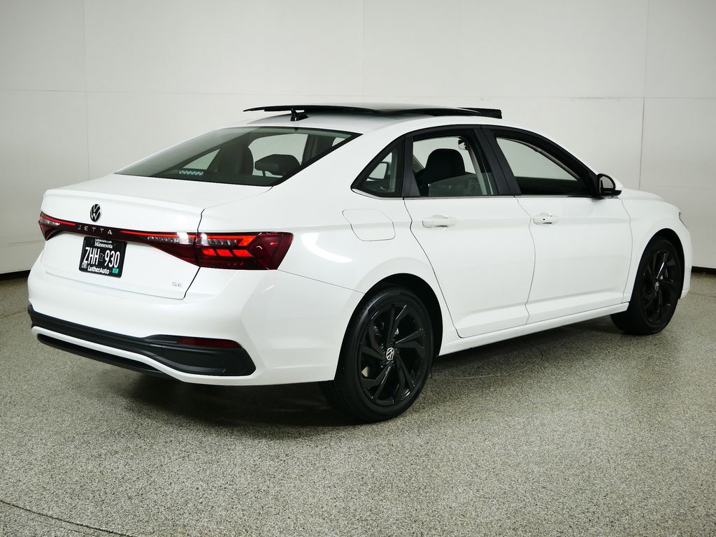 Thumbnail: 2025 Volkswagen Jetta - 9