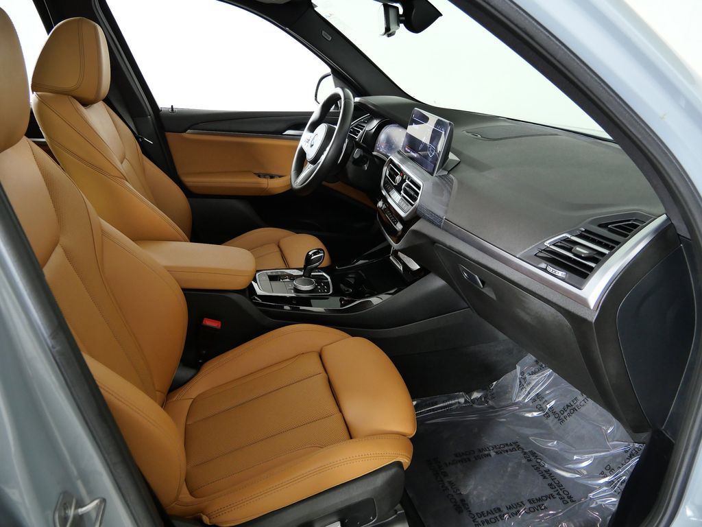 Thumbnail: 2023 BMW X3 - 24