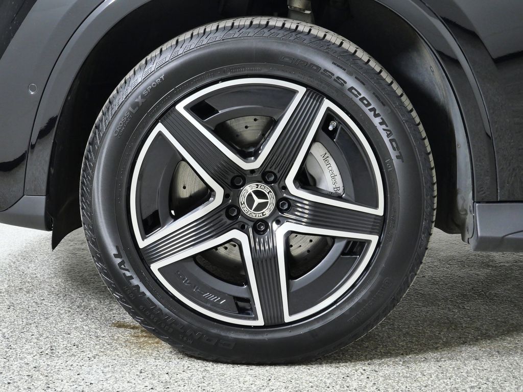 Thumbnail: 2024 Mercedes-Benz GLC - 18