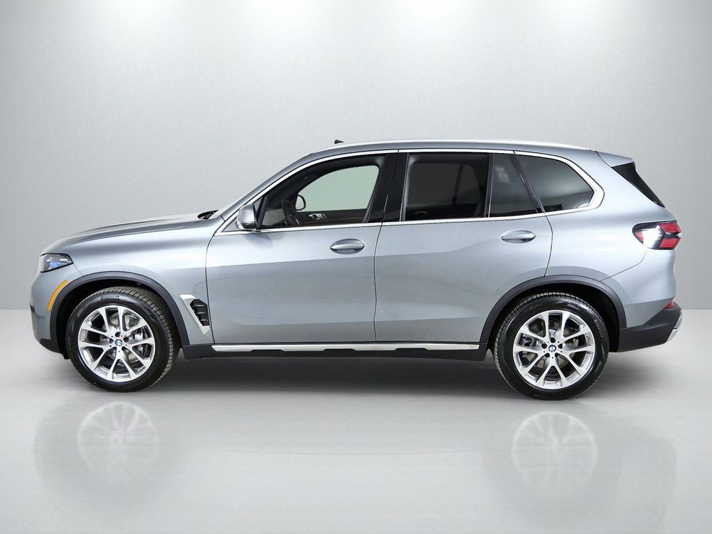 Thumbnail: 2026 BMW X5 - 15