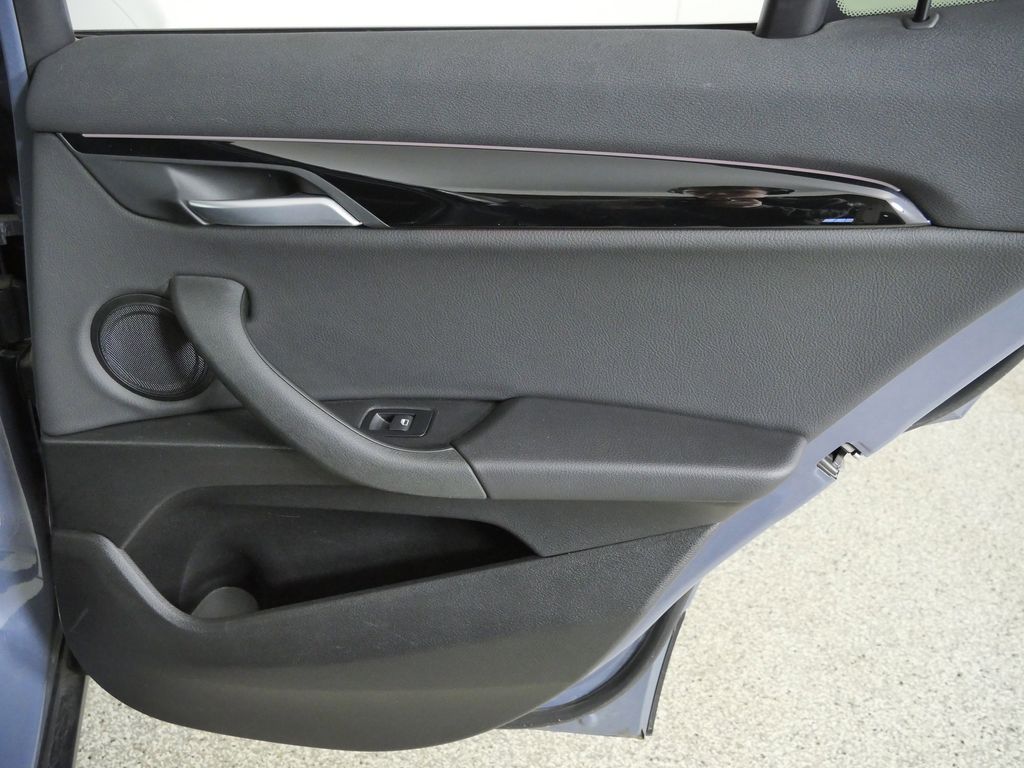 Thumbnail: 2021 BMW X2 - 25