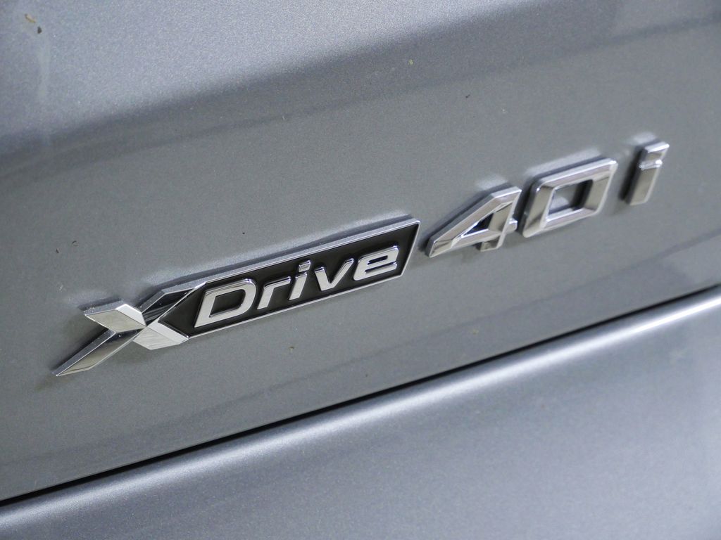 Thumbnail: 2026 BMW X5 - 12