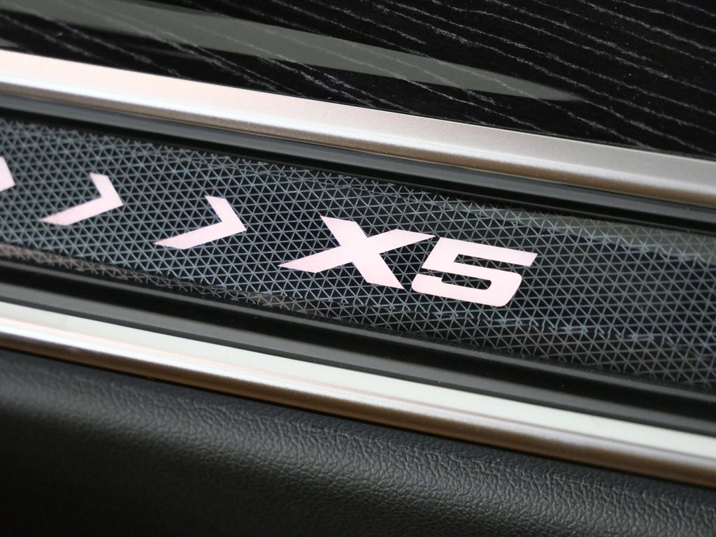 Thumbnail: 2026 BMW X5 - 24