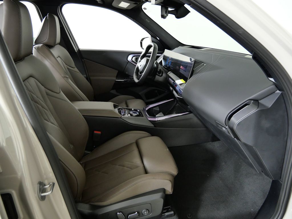 Thumbnail: 2026 BMW X3 - 21