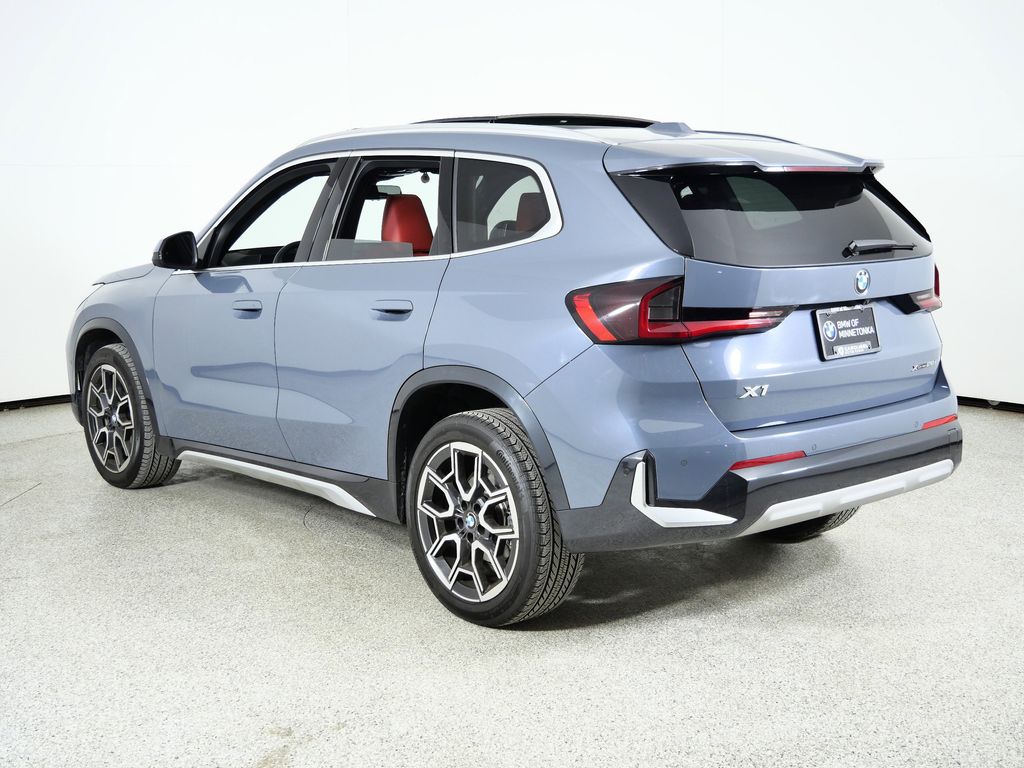 Thumbnail: 2025 BMW X1 - 17