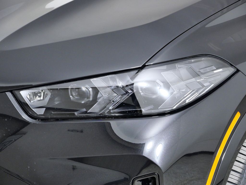 Thumbnail: 2026 BMW X5 - 3