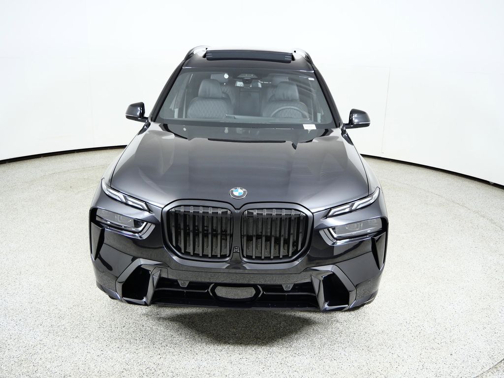 Thumbnail: 2026 BMW X7 - 16