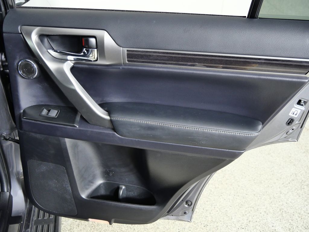 Thumbnail: 2023 Lexus GX - 24