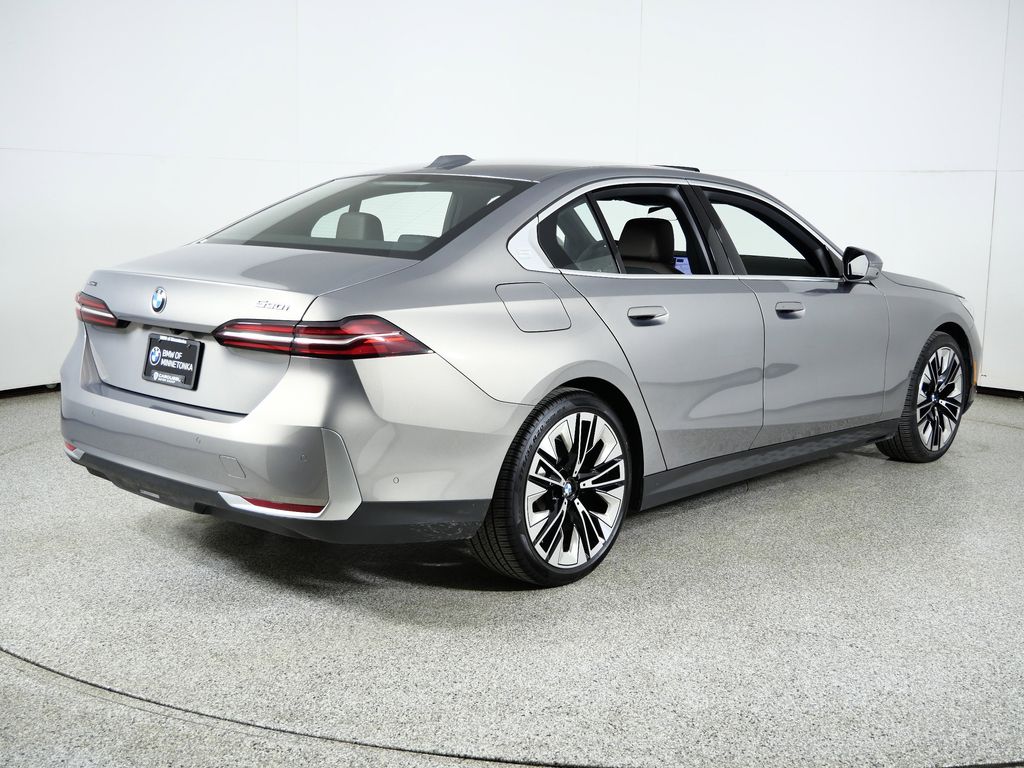 Thumbnail: 2025 BMW 5 Series - 11