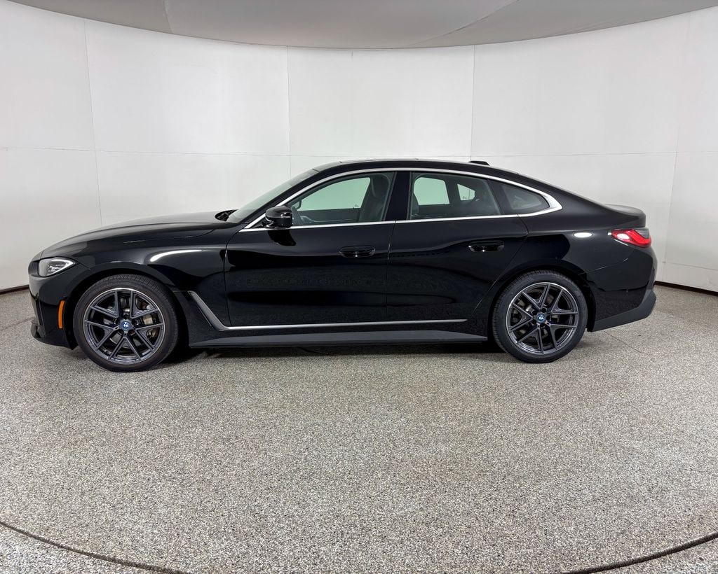 Thumbnail: 2023 BMW i4 - 5