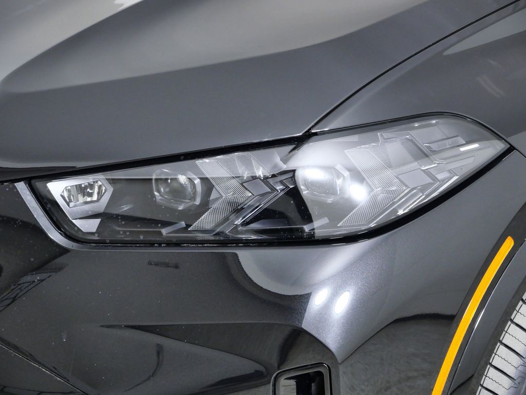 Thumbnail: 2026 BMW X5 - 3