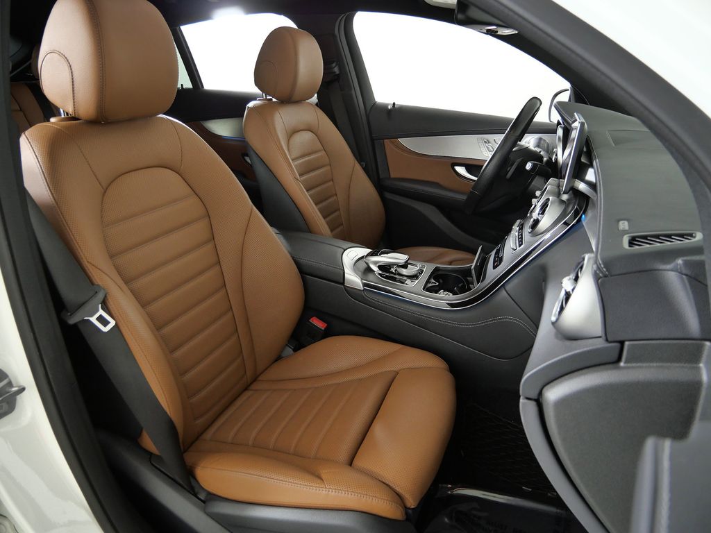 Thumbnail: 2019 Mercedes-Benz GLC - 22