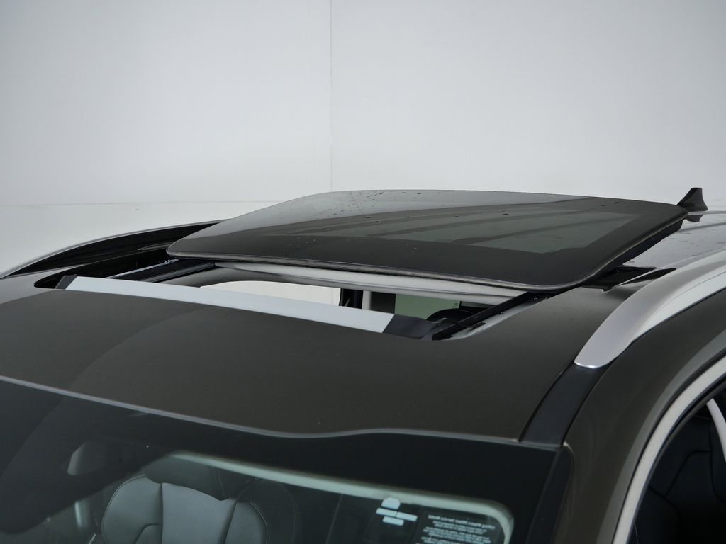 Thumbnail: 2023 Kia Telluride - 19