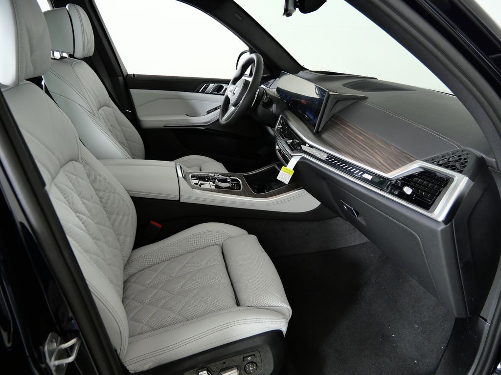 Thumbnail: 2026 BMW X5 - 20