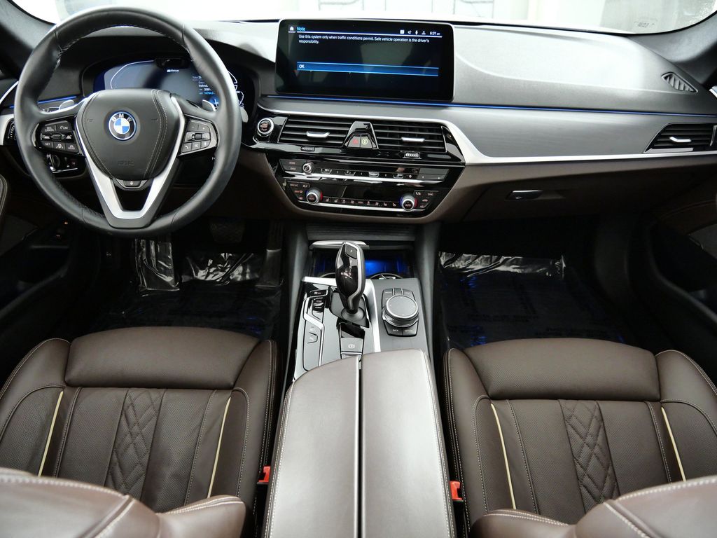 Thumbnail: 2023 BMW 5 Series - 6