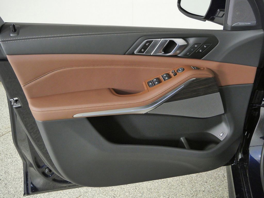 Thumbnail: 2026 BMW X5 - 34