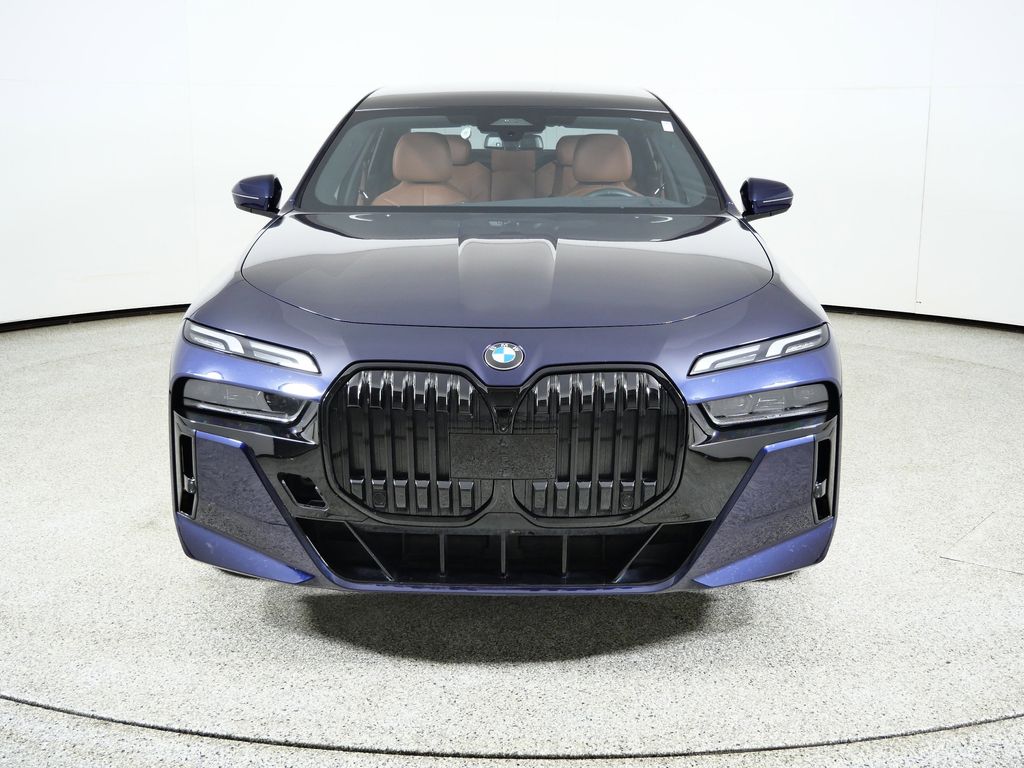 Thumbnail: 2023 BMW 7 Series - 3
