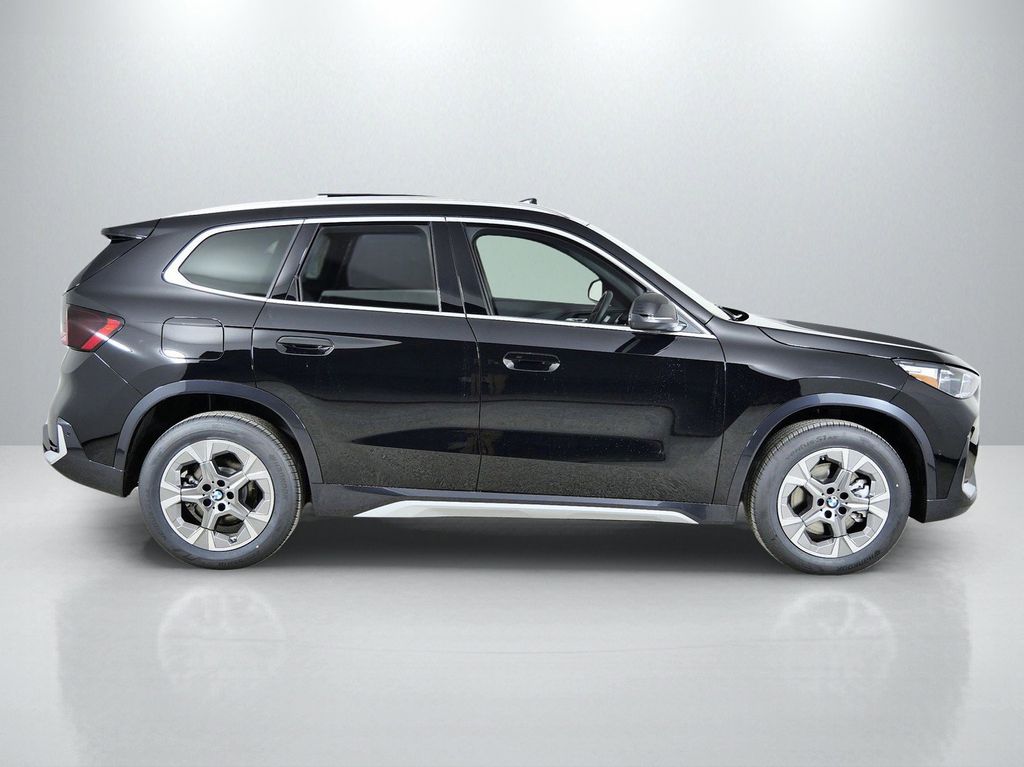 Thumbnail: 2026 BMW X1 - 8