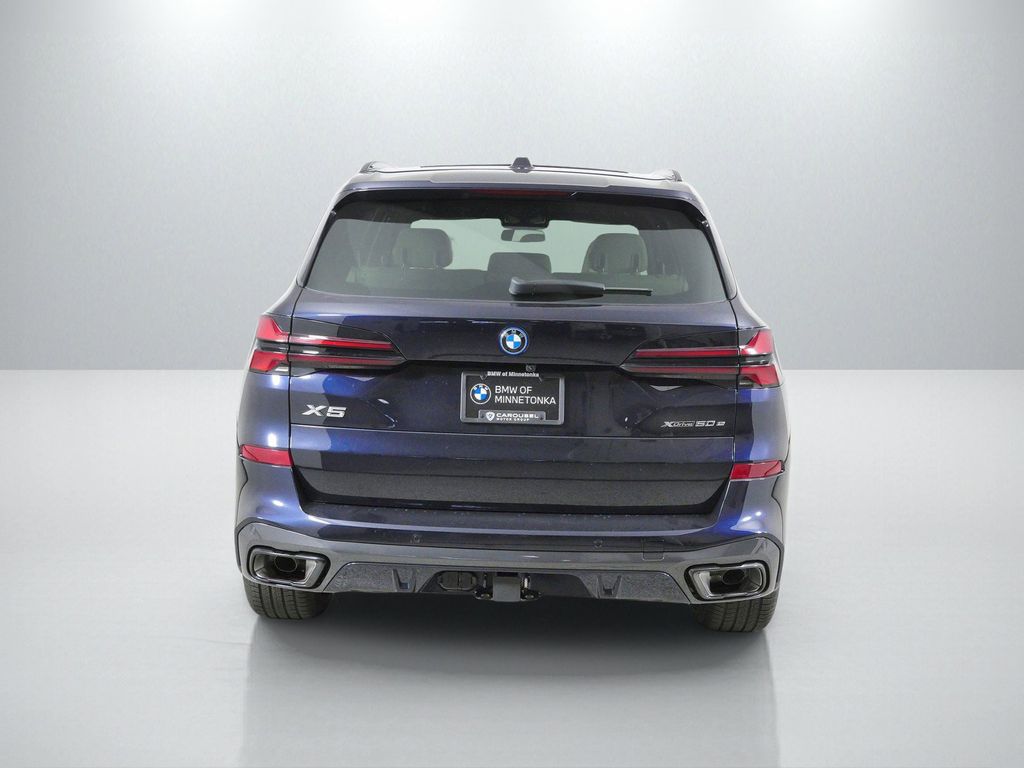 Thumbnail: 2026 BMW X5 - 10