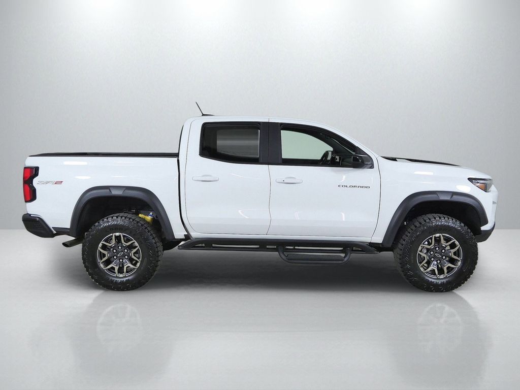 Thumbnail: 2025 Chevrolet Colorado - 9