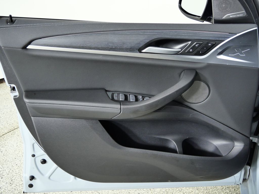 Thumbnail: 2023 BMW X3 - 37